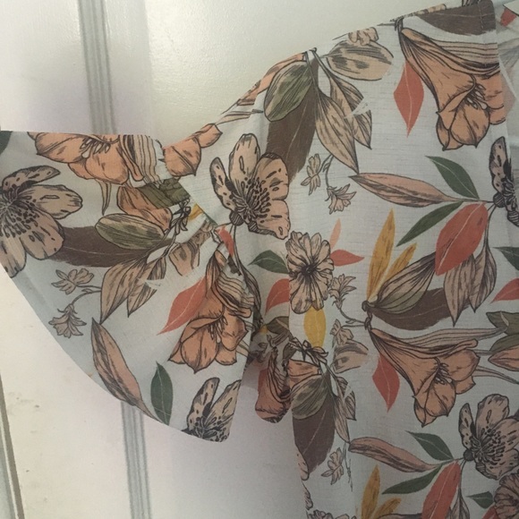 Pull & Bear wrap cropped top - Picture 2 of 2